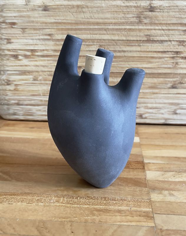 Secret heart (zwart) is als een spaarvarken, je kan er je dromen of emoties in opslaan, zelfs de meest duistere.
